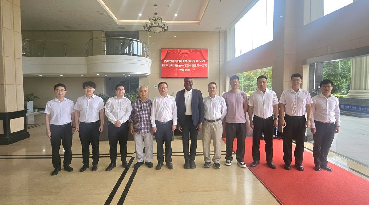 GreenApple team with OEM partner staff at facility lobby